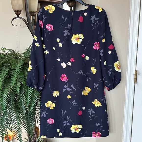 NWOT Ann Taylor Floral Print Navy Blue Shift Dress 3/4 Sleeves Easter Spring - Picture 3 of 13